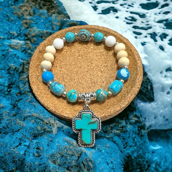 Southwest Turquoise cross bracelet - Picture 2 of 2